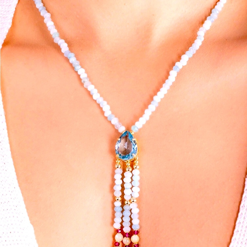Gorgeous amazonita stones, pearls and crystals necklace